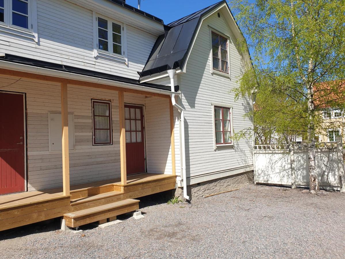 Vaelrenoverad Fin Laegenhet I Charmigt Omrade Söderhamn Eksteriør billede